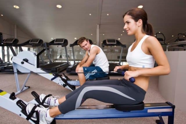 Elliptical vs Rowing Machine - Which is Better? 